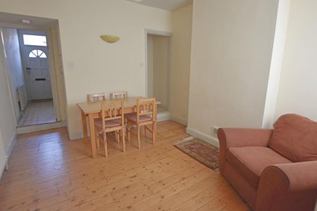 2 bedroom terraced house to rent - Photo 4