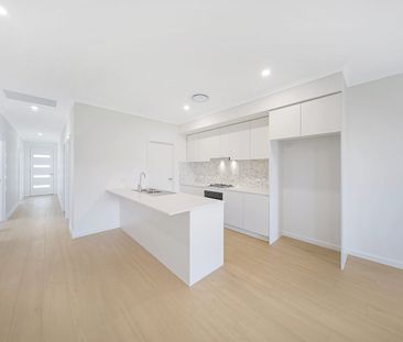 Newly Completed 4 Bedroom Home - Ducted Air Con, Solar Panels, Alfr... - Photo 2