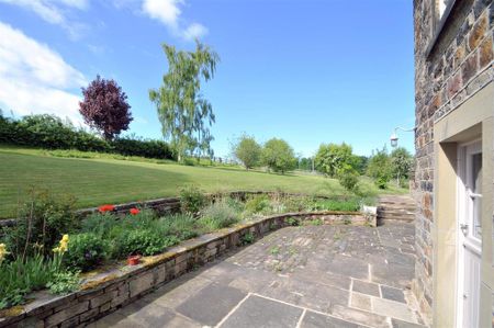 3 bedroom detached house to rent - Photo 5