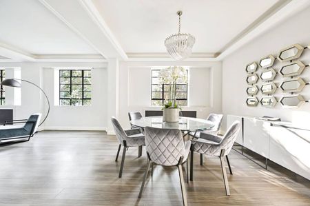 3 bedroom flat to rent - Photo 3