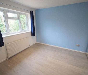 Hollydale Close, Reading, RG2 - Photo 4