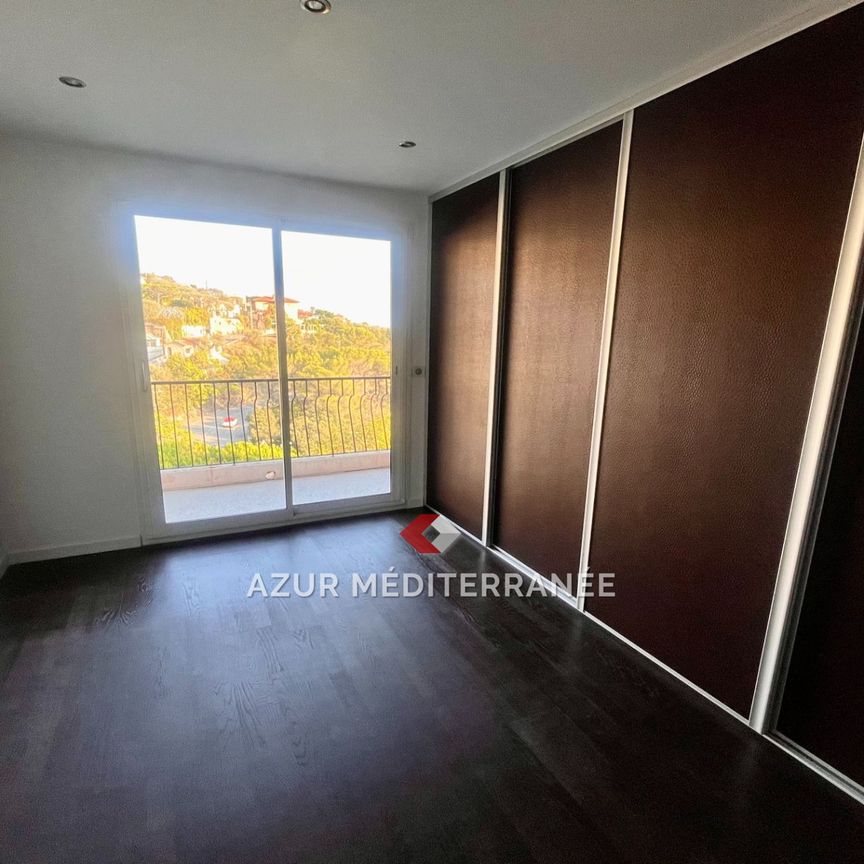 Location Appartement 3 pièces 63m² EZE 06360 - Photo 1