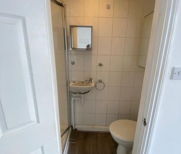 Studio Flat, Chichele Road, NW2 - Photo 6