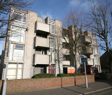 Price £1,550 pcm - Let - Photo 1