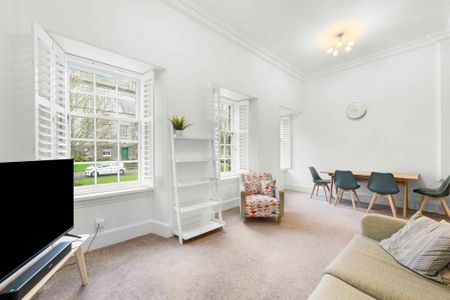 2 bedroom semi-detached house to rent - Photo 5