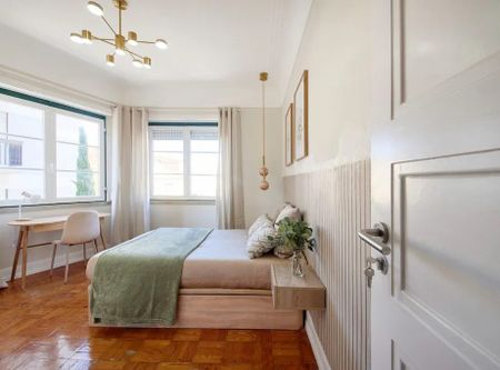 Rua da Palmeira, Lisbon, Lisbon 1200-219 - Photo 4