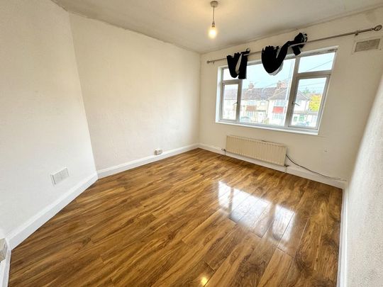 2 bedroom maisonette to rent - Photo 1