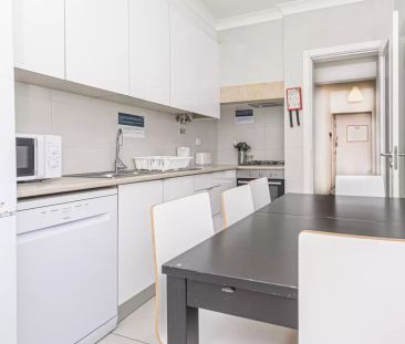 Rooms for rent in 4-bedroom apartment in São Domingos De Benfica - Foto 1