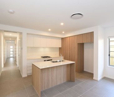 Fantastic Family Living in Arundel - Photo 5