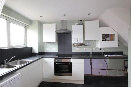 3 bedroom semi-detached house to rent - Photo 3