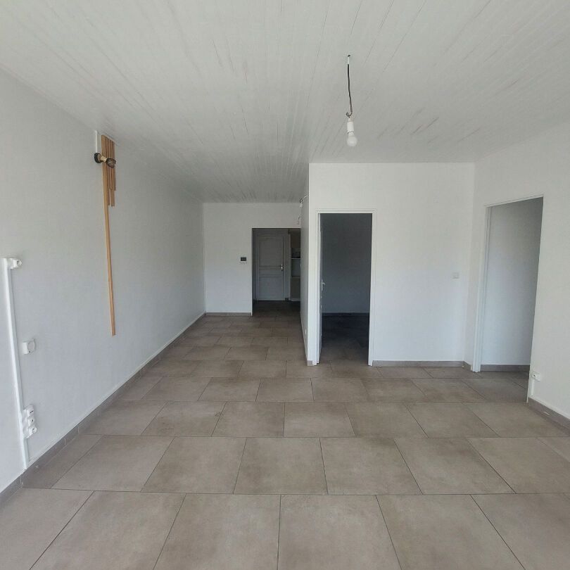 Location appartement 3 pièces, 67.79m², Saint-Esprit - Photo 1