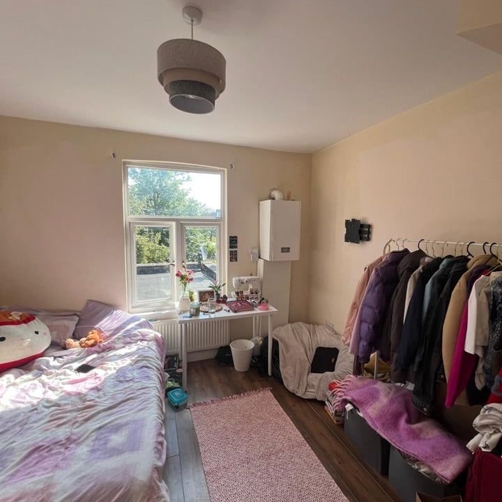 1 Bed Flat, Durnsford Road, SW19 - Photo 1