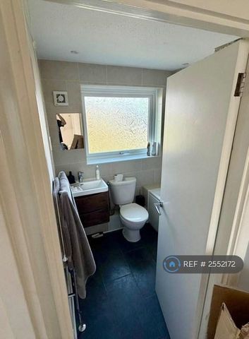 2 bedroom maisonette to rent - Photo 4