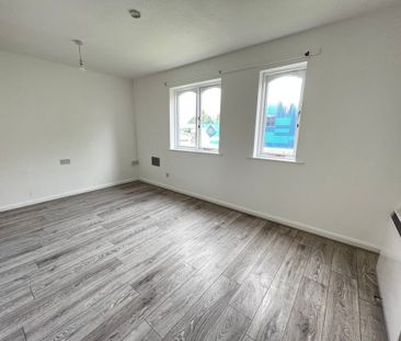 Parkfield Road, Parkfields, Wolverhampton - Photo 1