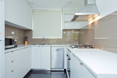 Fabulous Nedlands apartment with courtyard. - Photo 4