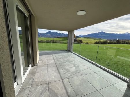 RIAZ - 3 ½ PIECES NEUF AVEC GRAND BALCON ! - Photo 4