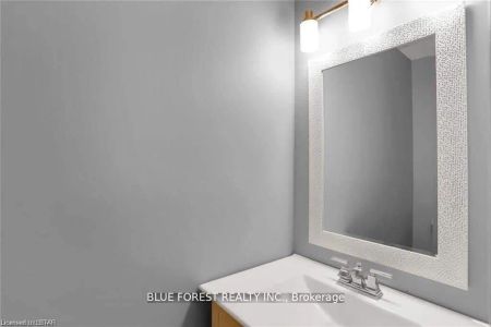 70 Chapman Court #58 - Photo 4