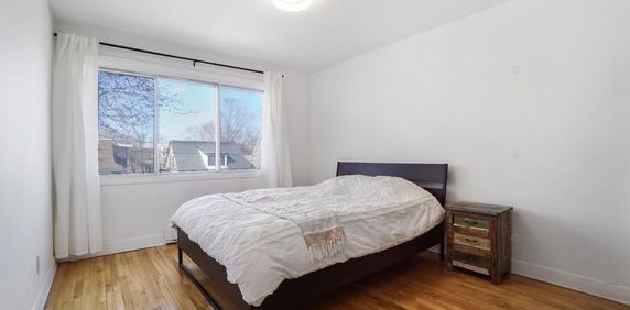 5½ lumineux rénové à Laval-des-Rapides – Disponible immédiatement. - Photo 2