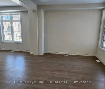 Property For Lease | N9229991 - Photo 5