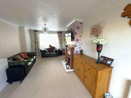 3 bedroom house to rent - Photo 2