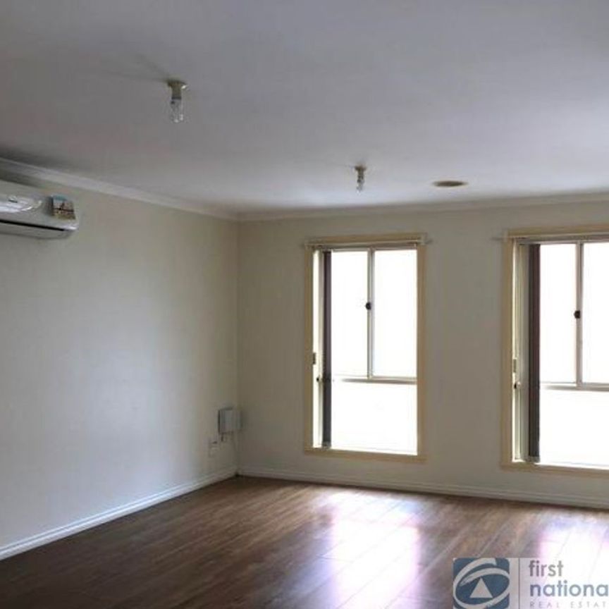 Prime Location Family Home - Photo 1