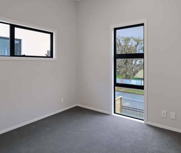 Naenae Living - Photo 2