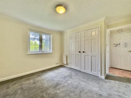 2 bedroom detached house to rent - Photo 2