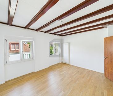 HELL UND GERÄUMIG MIT VIEL PLATZ ZUM LEBEN - Foto 1