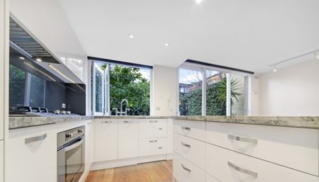 19/19-23 Argo Street, South Yarra VIC 3141 - Townhouse For Rent | Domain - Photo 2