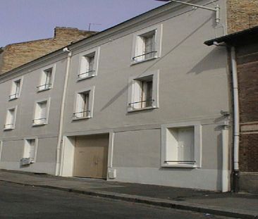 Location Appartement 1 pièce 29m² - Photo 3