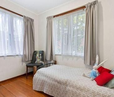 Large family home with a large garden- Rare find - Photo 4