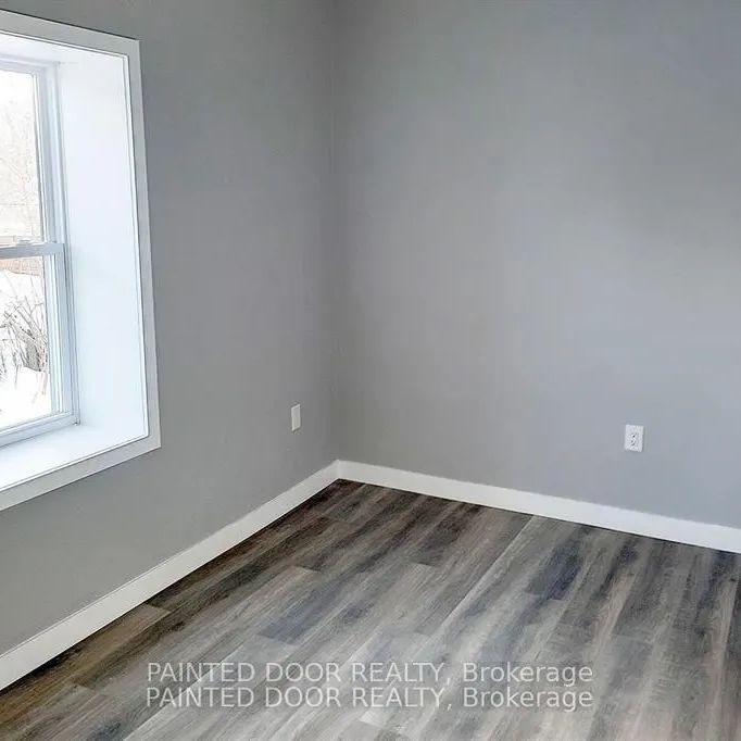 109 Albert Street S #Main - Photo 1