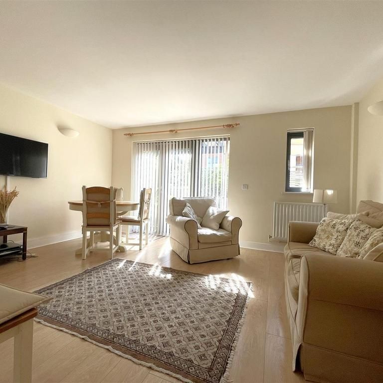3 bedroom terraced house to rent - Photo 1