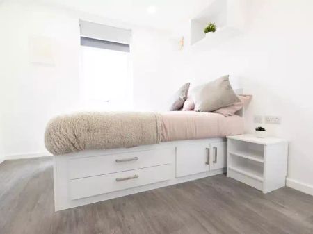 5 Bed Classic Ensuite - Photo 3