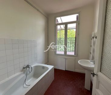 Location Appartement 3 pièces 63m² DRAGUIGNAN 83300 - Photo 6