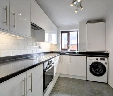 2 bedroom penthouse to rent - Photo 1