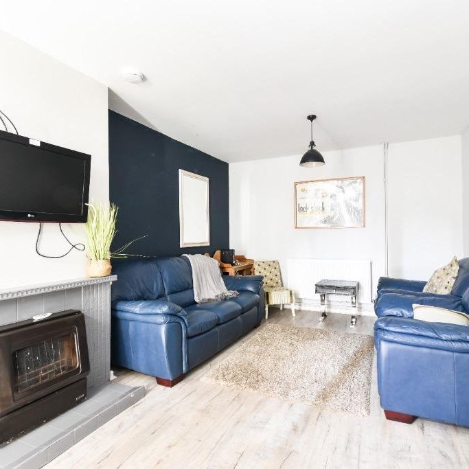 5 bedroom semi-detached house to rent - Photo 1