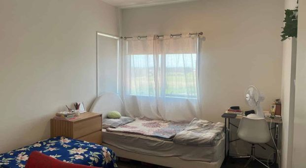 Flat Bush, 2 Bedrooms - Photo 1