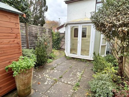 1 bedroom semi-detached house to rent - Photo 3