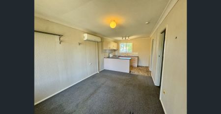 Neat & Convenient 1-Bedroom Unit in South Tamworth - Photo 2