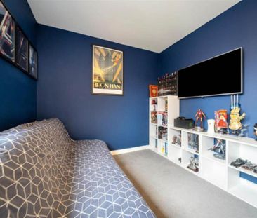 2 bedroom end of terrace house to rent - Photo 3