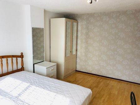 Room in a Shared House, Pound Drive, BS16 - Photo 4