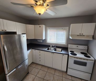 For Lease - 16 Sixteenth Street, Toronto, Ontario - Photo 4