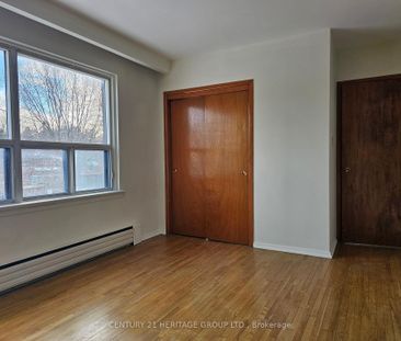 For Lease - 423 Pharmacy Avenue Unit# 3, Toronto, Ontario - Photo 4