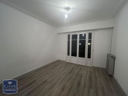 Location Appartement 3 pièces 76m² NICE 06100 - Photo 4