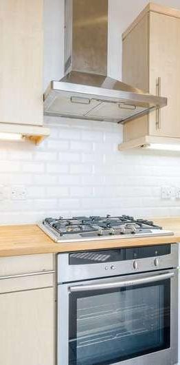 Bloom Park Road, Parsons Green, SW6 - Photo 1