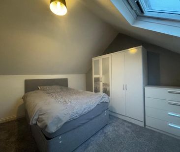 2 bedroom maisonette to rent - Photo 2