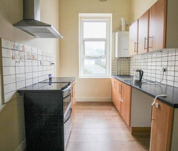 2 bedroom flat to rent - Photo 4