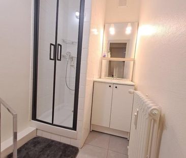 F1 BIS MEUBLÉ PROCHE CENTRE VILLE - Photo 2