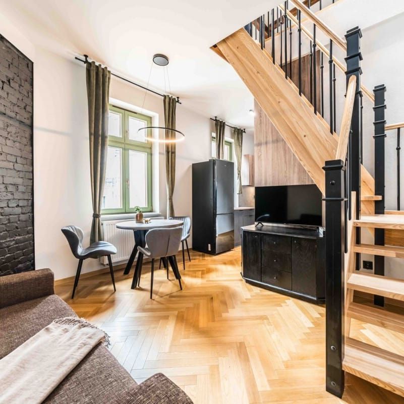 Dwupoziomowe loftowe mieszkanie kamienica Jeżyce 60 m² - Photo 1